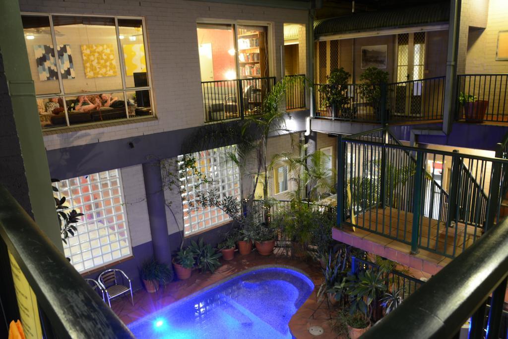 Хостел Newtown Backpackers Сидней Экстерьер фото